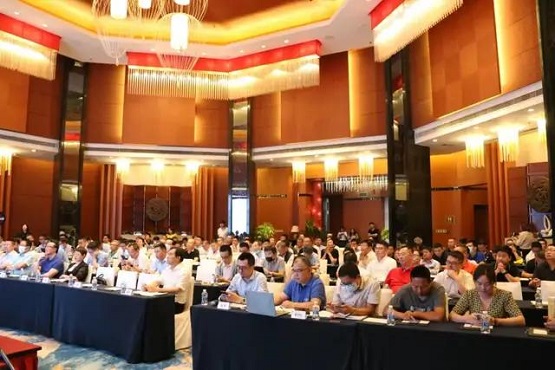 此次峰會，除了各大粉末涂料涂裝企業，還得到了行業內眾多權威專家的支持
