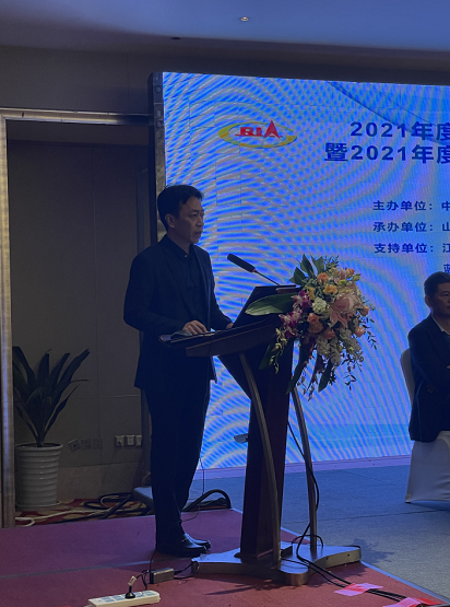 中橡協(xié)骨架材料專業(yè)委員會(huì)理事長、山東大業(yè)股份有限公司董事長竇勇 中橡協(xié)骨架材料專業(yè)委員會(huì)理事長、山東大業(yè)股份有限公司董事長竇勇
