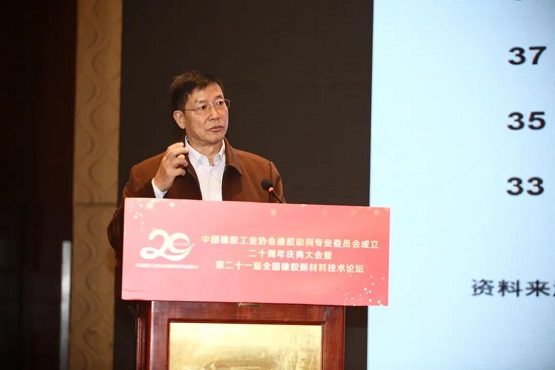 中國汽車文化促進(jìn)會(huì)副會(huì)長顧翔華 中國汽車文化促進(jìn)會(huì)副會(huì)長顧翔華
