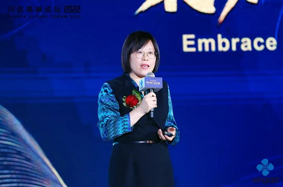 中國橡膠工業協會會長徐文英女士 中國橡膠工業協會會長徐文英女士