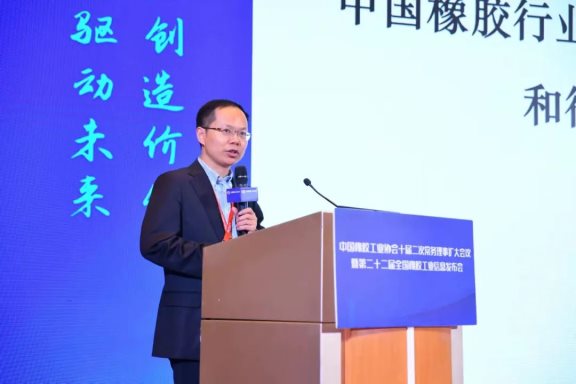 中橡協(xié)副會(huì)長(zhǎng)兼秘書長(zhǎng)雷昌純 中橡協(xié)副會(huì)長(zhǎng)兼秘書長(zhǎng)雷昌純