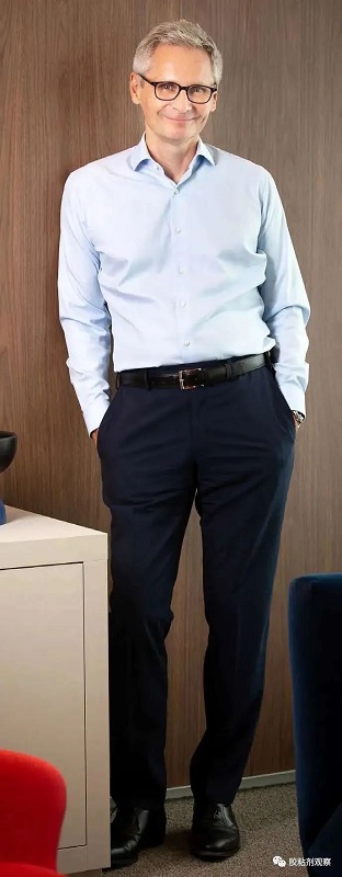 阿科瑪集團董事長兼首席執(zhí)行官雷埃納夫 阿科瑪集團董事長兼首席執(zhí)行官雷埃納夫