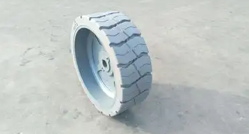 實心輪胎和充氣輪胎哪個好？
