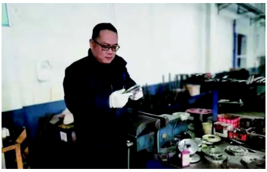 興達鋼簾線劉建華，擔任智能制造設備維護與加工部部長