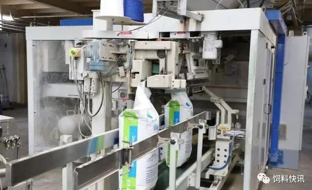 柬埔寨國際級飼料廠正式投產(chǎn),每月可產(chǎn)1.5萬噸 柬埔寨國際級飼料廠正式投產(chǎn),每月可產(chǎn)1.5萬噸