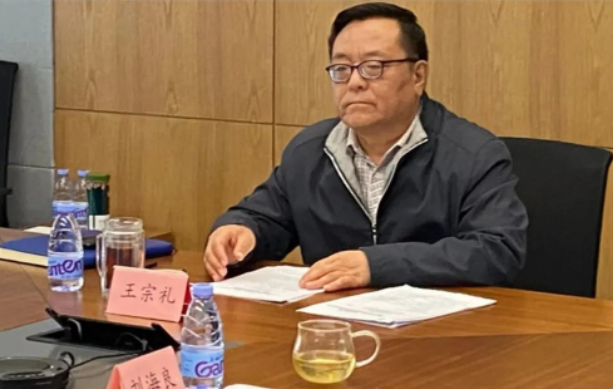 全國(guó)畜牧總站站長(zhǎng)、中國(guó)飼料工業(yè)協(xié)會(huì)常務(wù)副會(huì)長(zhǎng)兼秘書長(zhǎng)王宗禮宣布分會(huì)正式成立 全國(guó)畜牧總站站長(zhǎng)、中國(guó)飼料工業(yè)協(xié)會(huì)常務(wù)副會(huì)長(zhǎng)兼秘書長(zhǎng)王宗禮宣布分會(huì)正式成立