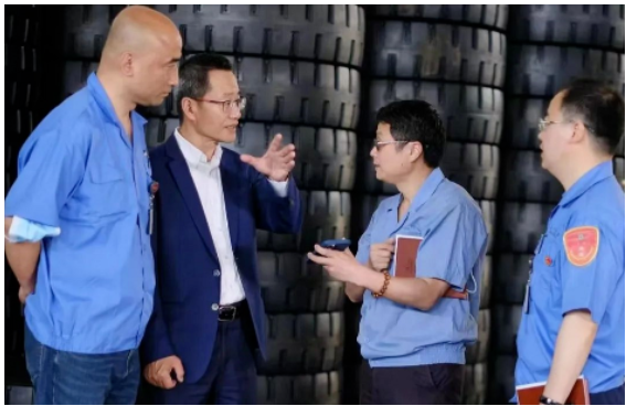 葛國榮，到中策（天津）公司參觀指導