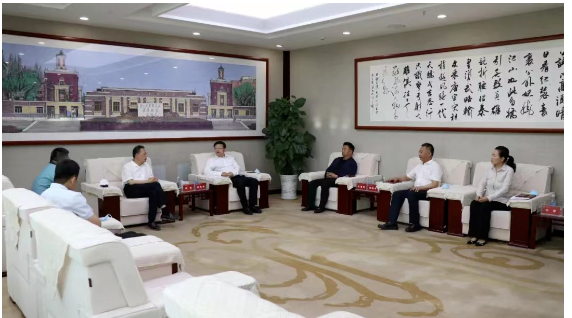 高層會(huì)見(jiàn),溝通玲瓏輪胎再投資項(xiàng)目 高層會(huì)見(jiàn),溝通玲瓏輪胎再投資項(xiàng)目