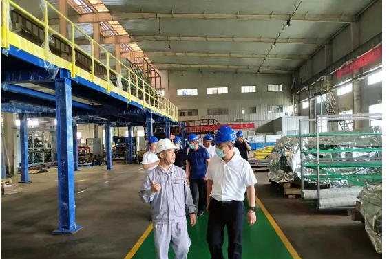 團到廣西汽車集團桂林新能源基地、桂林橡膠設計院有限公司、桂林橡膠機械有限公司等企業,實地考察 團到廣西汽車集團桂林新能源基地、桂林橡膠設計院有限公司、桂林橡膠機械有限公司等企業,實地考察