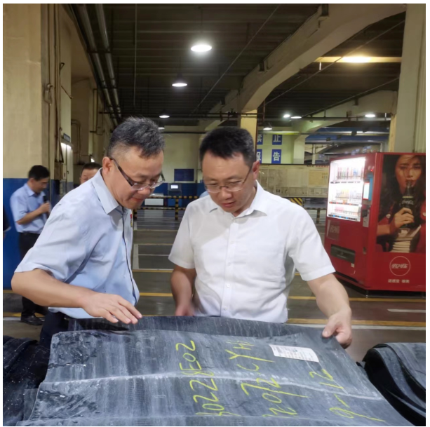 輪胎公司治理整改，副市長現(xiàn)場調(diào)度