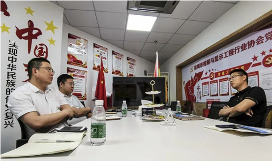 “廣饒縣致力于圍繞兼并重組、整合提升,推動橡膠輪胎產(chǎn)業(yè)集中集約發(fā)展,建設(shè)全國一流、世界知名的高端橡膠產(chǎn)業(yè)基地。” “廣饒縣致力于圍繞兼并重組、整合提升,推動橡膠輪胎產(chǎn)業(yè)集中集約發(fā)展,建設(shè)全國一流、世界知名的高端橡膠產(chǎn)業(yè)基地。”
