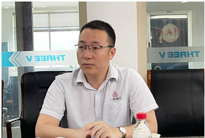 砂石骨料礦山中輸送設備的重要性日益凸顯,輸送帶作為輸送系統的必要產品,能否安全可靠耐久運行直接影響到生產作業的效率,使用工況及輸送物料不同也增加了運輸難度 砂石骨料礦山中輸送設備的重要性日益凸顯,輸送帶作為輸送系統的必要產品,能否安全可靠耐久運行直接影響到生產作業的效率,使用工況及輸送物料不同也增加了運輸難度