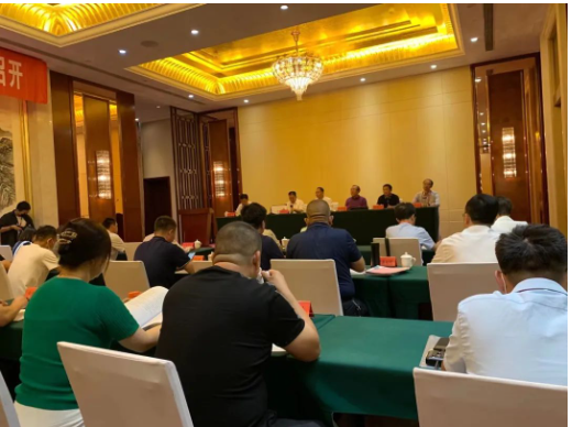 中國塑料加工工業協會理事長王占杰在講話中指出，2021年，我國塑業克服重重困難，積極應對，搶抓機遇，行業經濟運行穩中有升。山西省塑料制品產量2021年累計為24.06萬噸，同比增長7.5%。