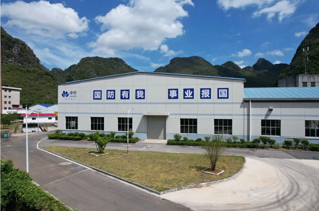 曙光院是國家高新技術企業，是國內特種輪胎行業領軍企業