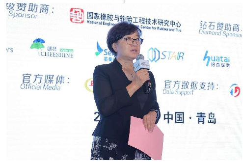 中國橡膠工業協會副秘書長、技術經濟委員會主任朱紅主持了本主題論壇。 中國橡膠工業協會副秘書長、技術經濟委員會主任朱紅主持了本主題論壇。