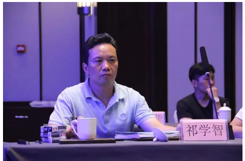 中國橡膠工業(yè)協(xié)會(huì)廢橡膠綜合利用分會(huì)秘書長祁學(xué)智 中國橡膠工業(yè)協(xié)會(huì)廢橡膠綜合利用分會(huì)秘書長祁學(xué)智