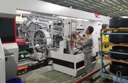 此外，中國化學工業桂林工程有限公司的“五復合橡膠擠出機組研制”項目，入圍中國工業大獎提名獎候選項目名單。