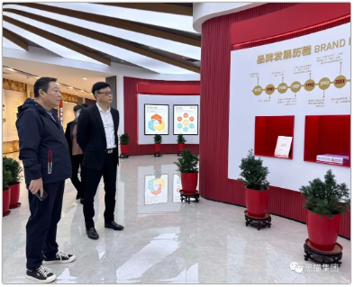 當日下午，王耀一行專程走訪黑貓股份重要合作伙伴江蘇通用科技股份有限公司。