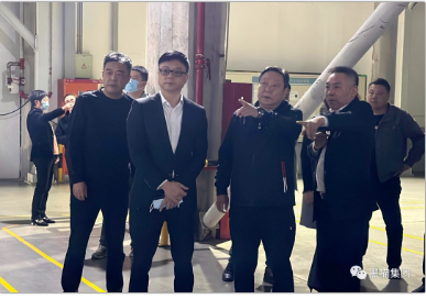 倪晟向王耀一行介紹了和澤醫藥發展歷程和運營模式，并表示和澤醫藥會充分發揮自身優勢，全力助力黑貓集團醫藥化工板塊做大做強。隨后，王耀向倪晟介紹黑貓集團目前醫藥化工板塊的發展情況及今后的發展方向。