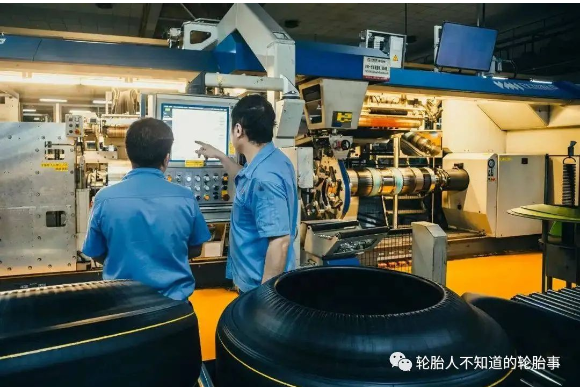 近日,廣東省商務廳公布《2022年廣東省數字貿易龍頭企業名單》,萬力輪胎成為上榜研發設計類的30家企業之一,其在數字經濟上取得的成績獲得充分肯定和認可。 近日,廣東省商務廳公布《2022年廣東省數字貿易龍頭企業名單》,萬力輪胎成為上榜研發設計類的30家企業之一,其在數字經濟上取得的成績獲得充分肯定和認可。