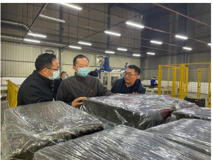 馮彤走訪慰問集團海外員工代表并開展節前安全生產檢查 馮彤走訪慰問集團海外員工代表并開展節前安全生產檢查