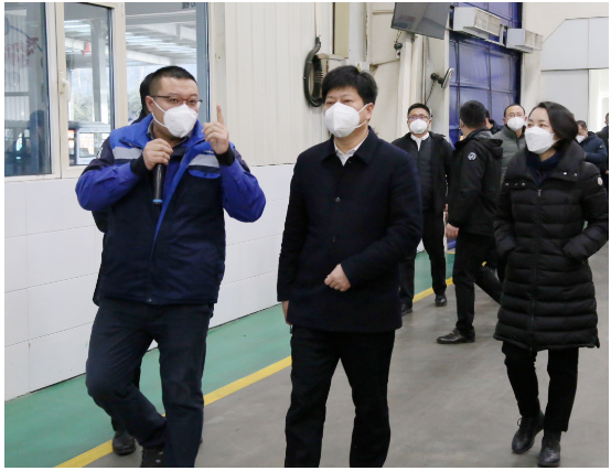 山東省發改委黨組成員、副主任胡薄一行調研賽輪集團 山東省發改委黨組成員、副主任胡薄一行調研賽輪集團