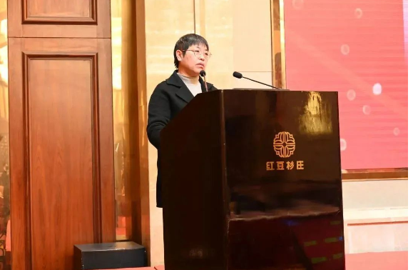 踔厲奮發，勇毅前行