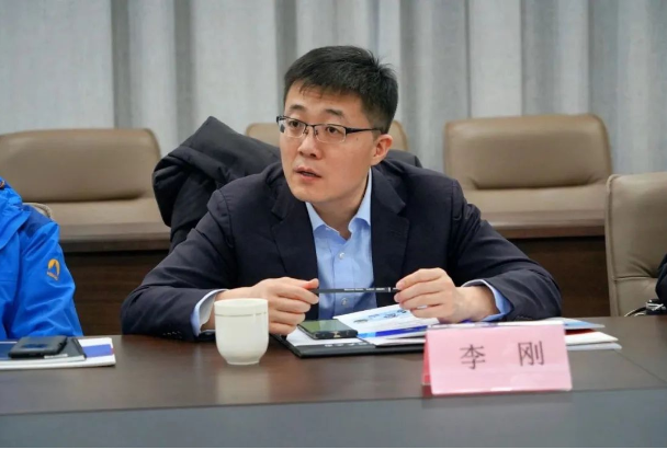 深交所培訓中心副主任龔劍表示認可華凌穩健發展,腳踏實地的經營理念,希望加強企業科研創新屬性,抓住注冊制改革的機遇,申報上市成功。 深交所培訓中心副主任龔劍表示認可華凌穩健發展,腳踏實地的經營理念,希望加強企業科研創新屬性,抓住注冊制改革的機遇,申報上市成功。