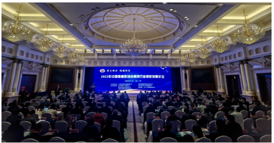 此次綠色發(fā)展論壇的召開，為廢橡膠綜合利用行業(yè)提供了一個非常好的交流平臺，推動了行業(yè)向著更加綠色、可持續(xù)的方向發(fā)展。與會代表紛紛表示，要以本次會議為契機，不斷加強創(chuàng)新和技術研發(fā)，推進企業(yè)轉型升級，全面提升行業(yè)整體水平，為推進我國循環(huán)經(jīng)濟的發(fā)展做出新的貢獻。