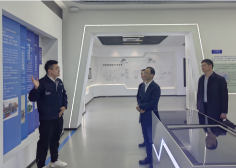 在座談會上，中瑞的董事長王建森向陳主席一行表示熱烈歡迎，并感謝溫州市政協(xié)對民營企業(yè)營商環(huán)境的支持。他介紹了公司目前的發(fā)展狀況，并提出了一些遇到的難點和建議。陳主席勉勵企業(yè)樹立信心，指出方法總比困難多。他希望各級單位精準幫扶企業(yè)克服困難，為民企創(chuàng)建優(yōu)質(zhì)營商環(huán)境，全力以赴推動地方經(jīng)濟高質(zhì)量發(fā)展。