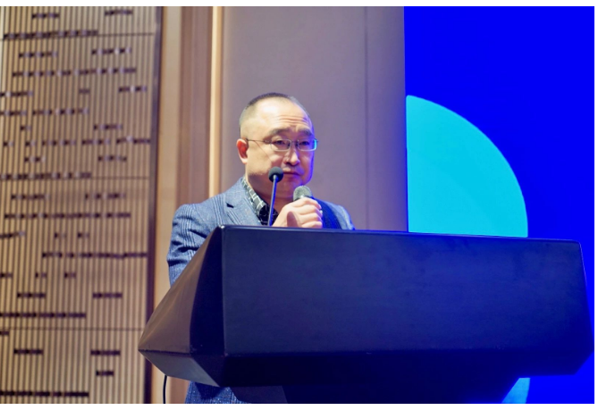 北京馬赫天誠科技有限公司董事長孫超波在致辭中表示，馬赫科技27年來堅持以客戶為中心，堅定地走發展專業化的道路。他表示，面對不確定的未來，所有的企業首先應該考慮如何活下去，當前唯有以客戶為中心，不斷進行技術創新，努力為客戶提供低成本的產品和優質的服務，更好地為客戶提供價值，企業才能生存和發展。