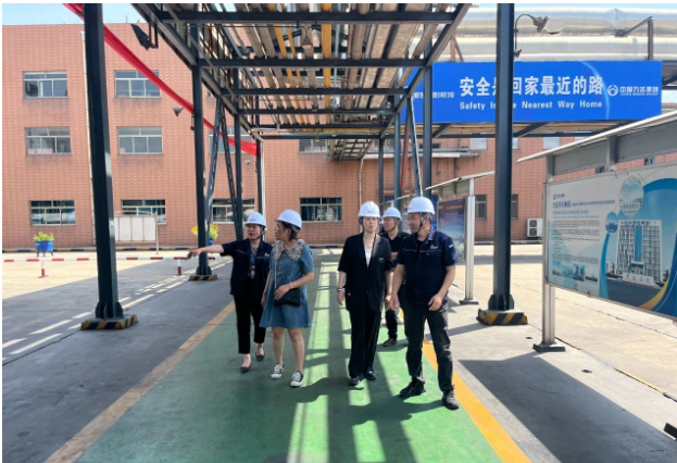 棗莊礦業集團物資供銷公司一行考察耐斯特炭黑公司