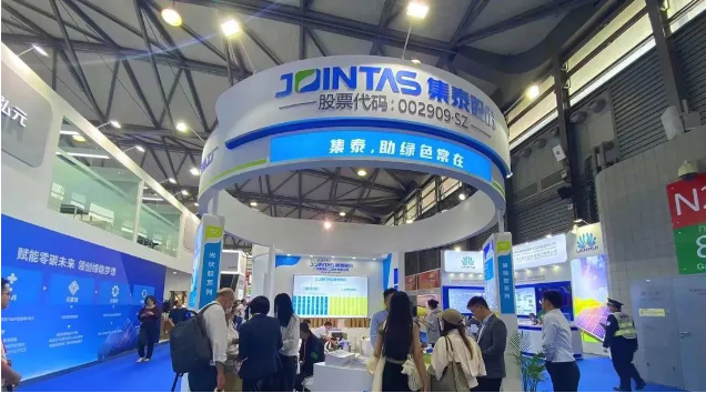 據了解，集泰股份在光伏膠市場取得了亮眼的成績。他們憑借科技創新能力突出、技術指標國際領先以及對產業發展的高價值認可，榮獲廣東省高新技術企業協會評為“2022年廣東省名優高新技術產品”。