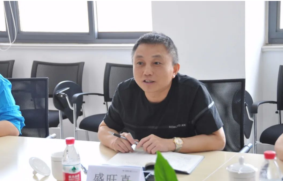 據了解，盛旺喜在座談會上強調，安徽黑貓公司作為黑貓集團首家國有企業與民營企業相結合的混合所有制改革的示范樣板企業，應堅定初心，發揮重組優勢，將兩種機制、兩種觀念相融合，成為混改企業的典范。他還提到，公司應堅定保留原有民營企業的管理思路和模式，明確公司定位和產品定位。同時，公司應高度重視技術研發和產品創新，爭取在行業標準制定方面占據主導地位。