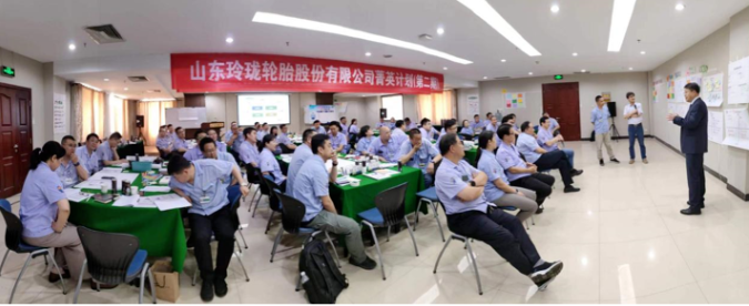 人才是企業(yè)未來(lái)發(fā)展的驅(qū)動(dòng)力。隨著玲瓏輪胎菁英計(jì)劃第二期首次課程的完美落幕，玲瓏輪胎公司表示將繼續(xù)推出菁英計(jì)劃的二次課程以及雛鷹計(jì)劃項(xiàng)目。這些可執(zhí)行且可持續(xù)的計(jì)劃的實(shí)施將幫助公司的管理團(tuán)隊(duì)在思維上進(jìn)行充電和補(bǔ)鈣，并在行動(dòng)中助力推進(jìn)。