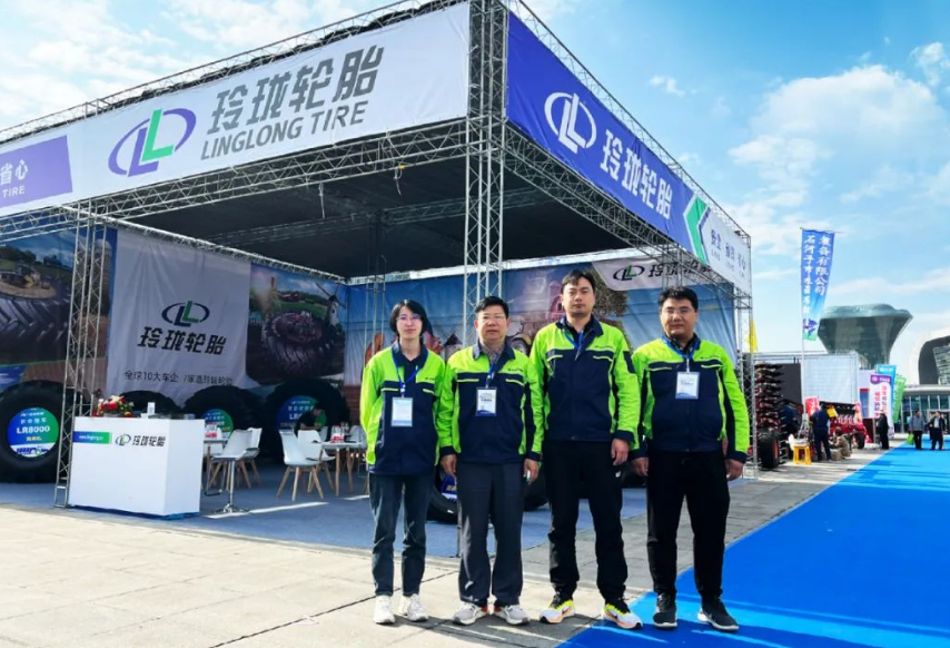 2023年新疆農(nóng)業(yè)機(jī)械博覽會于5月25日至27日在新疆成功舉辦。本次博覽會的主題是“智慧農(nóng)業(yè)·智能農(nóng)機(jī)與農(nóng)業(yè)農(nóng)村現(xiàn)代化”，旨在促進(jìn)農(nóng)業(yè)領(lǐng)域的專業(yè)化和科技化發(fā)展，為國內(nèi)外先進(jìn)農(nóng)業(yè)機(jī)械設(shè)備提供一個共通交流的平臺。