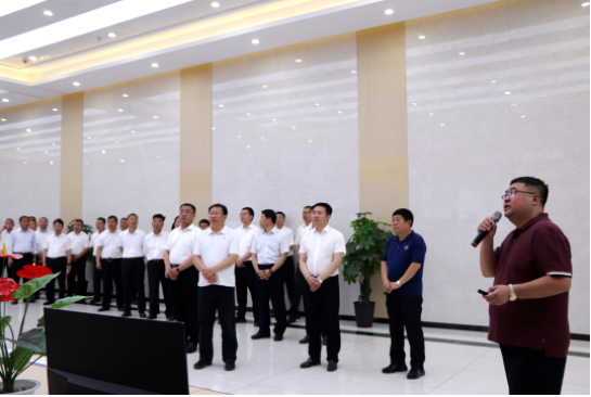 三強煤基新材料項目對于清徐縣的發(fā)展具有重要意義。該項目的建設(shè)將進一步提升清徐縣煤化工產(chǎn)業(yè)的水平，推動清徐縣向綠色、高端、可持續(xù)發(fā)展的方向邁進。