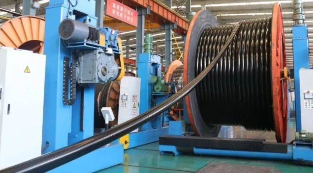 杭州電纜股份有限公司取得國內首條超大長度平滑鋁護套高壓電纜訂單，為該公司奪得一項技術難度與意義兼具的重大勝利。此舉引起了行業(yè)內外的高度關注。