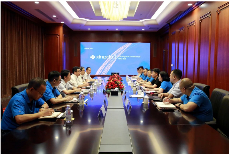 雙方合作的深化不僅體現(xiàn)了業(yè)務(wù)上的共贏，更凝聚了彼此間的情感紐帶。展望未來(lái)，興達(dá)和東海合肥將以更加緊密的合作，共同推動(dòng)產(chǎn)業(yè)的繁榮發(fā)展，共享成功的果實(shí)。