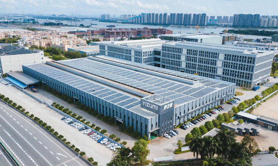 伊之密發(fā)布2023年半年度報(bào)告，報(bào)告期內(nèi)，伊之密實(shí)現(xiàn)營(yíng)業(yè)收入19.61億元，同比增長(zhǎng)2.14%。實(shí)現(xiàn)歸屬于上市公司股東的凈利潤(rùn)2.51億元，同比增長(zhǎng)4.73%。實(shí)現(xiàn)歸屬于上市公司股東的扣除非經(jīng)常性損益的凈利潤(rùn)2.42億元，同比增長(zhǎng)9.92%。基本每股收益0.54元。