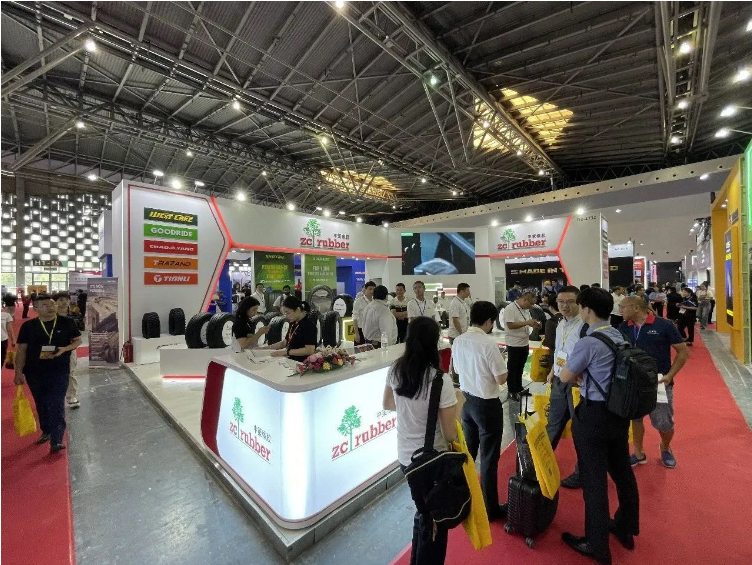 第十八屆中國國際輪胎輪轂博覽會(CITExpo 2023)在上海世博展覽館盛大舉行，為全球輪胎和輪轂行業提供了一個國際性的貿易和洽談平臺。這一盛會吸引了來自超過120個國家的專業人士前來參觀，成為世界級大型專業輪胎展。