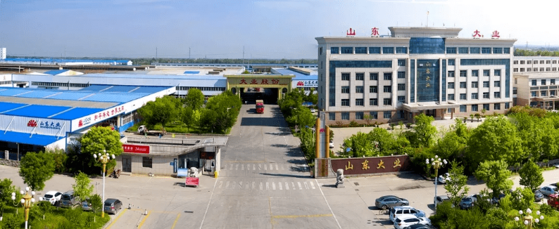 大業(yè)股份的客戶群體廣泛，包括了國內(nèi)知名的輪胎制造商如中策橡膠、玲瓏輪胎、賽輪輪胎等，還有一些國際輪胎制造商如米其林、普利司通、固特異等。這個多元化的客戶群體使得公司在市場上擁有穩(wěn)固的地位。